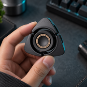 Bit-04 Tri Fidget Spinner — use